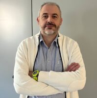 Científico Titular
Tecnologías Cuánticas y NanomaterialesLaboratorio de Simulaciones Cuánticas
Avenida de la Vega 4-6 33940 - El Entrego
Tel. + 34 985 733 644
	luisjavier.martinez@cinn.es
