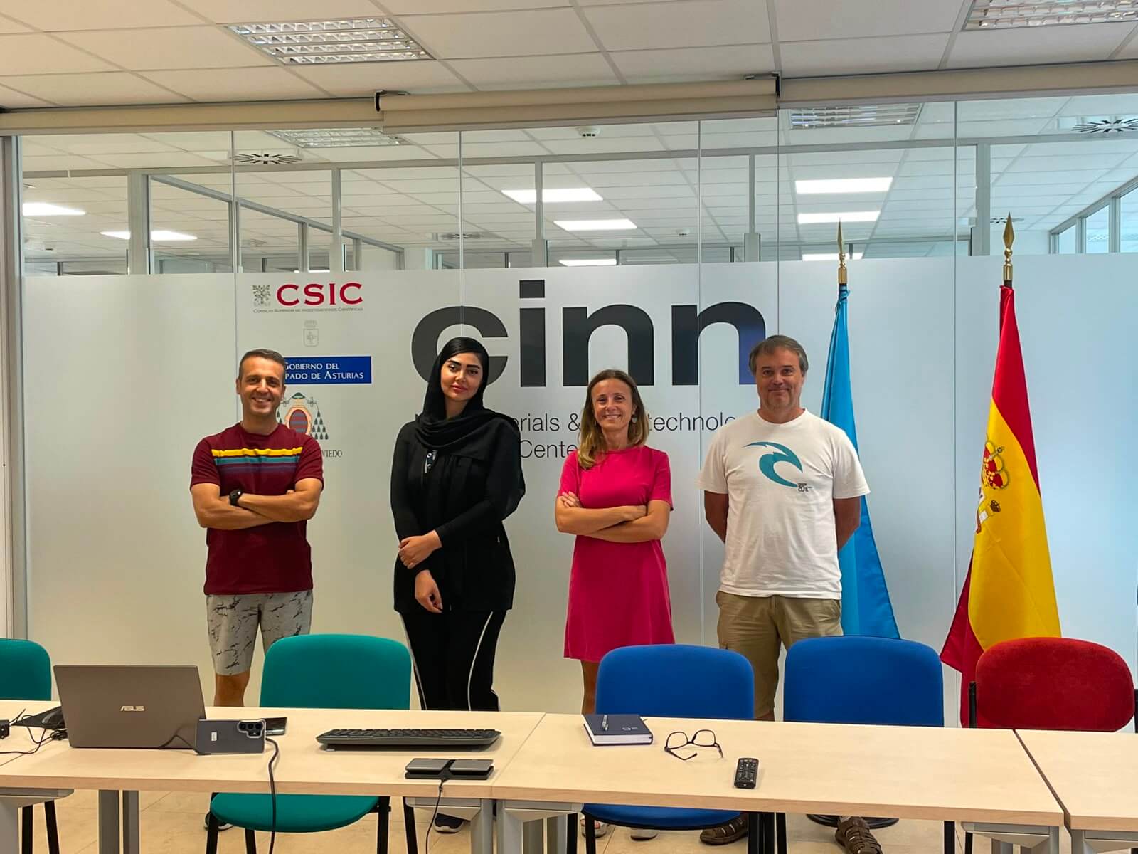 De izquierda a derecha: Omid Mirzaee, Sanaz Alamdari, Belén Cabal y José Luis Menéndez